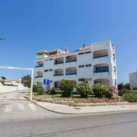 Edifico Ouramar T2 아파트